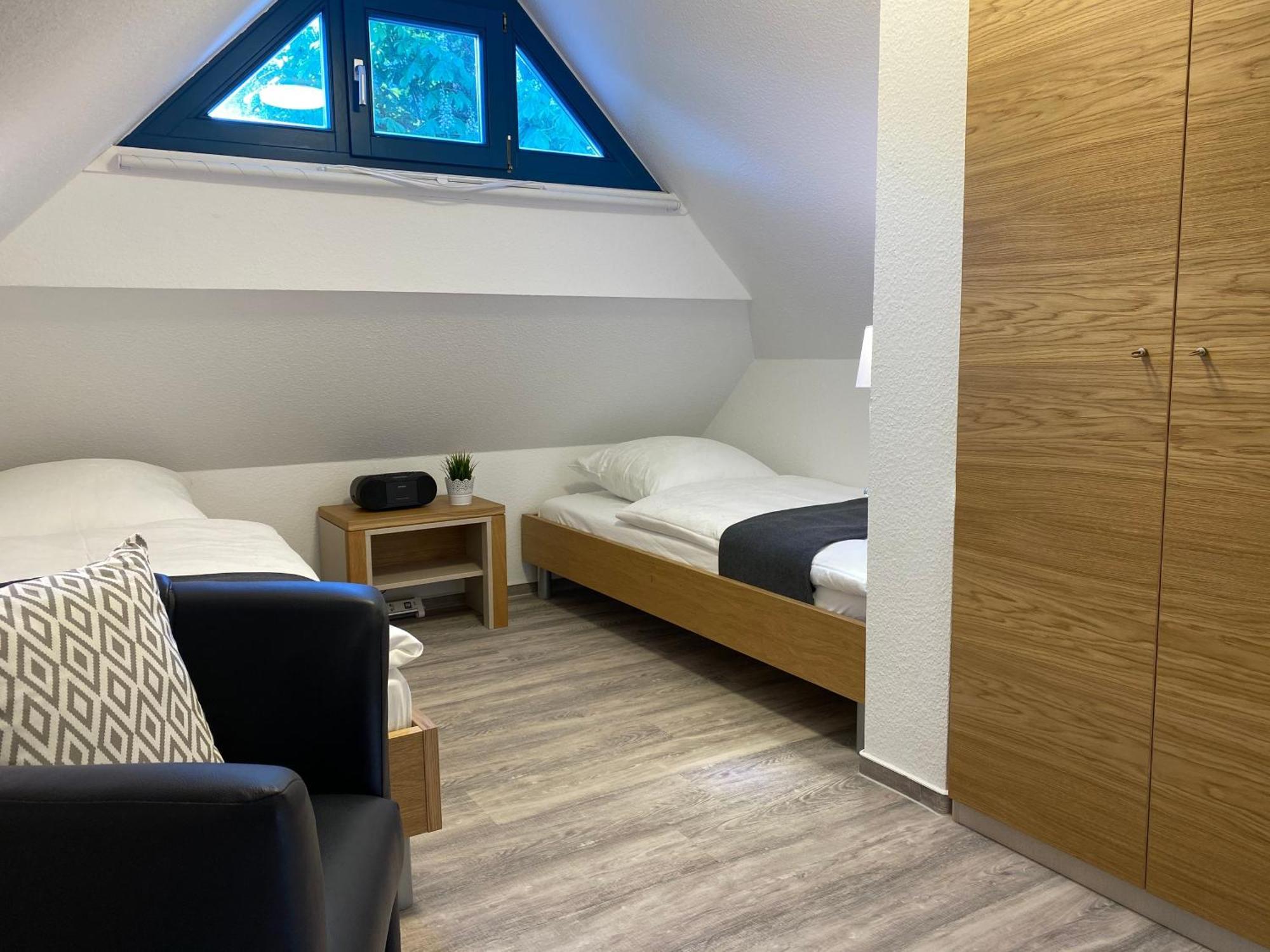 Familienfreundliches Reetdachhaus Weissdorn 2 Vila Puddemin Exterior foto